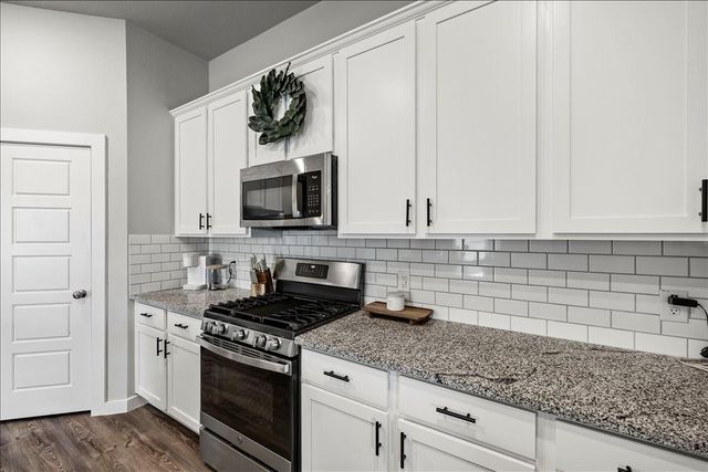 4901 Perennial Lane, La Marque, TX 77568