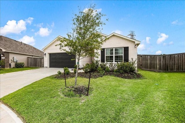 4901 Perennial Lane, La Marque, TX 77568