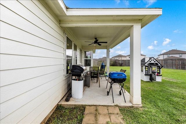 4901 Perennial Lane, La Marque, TX 77568