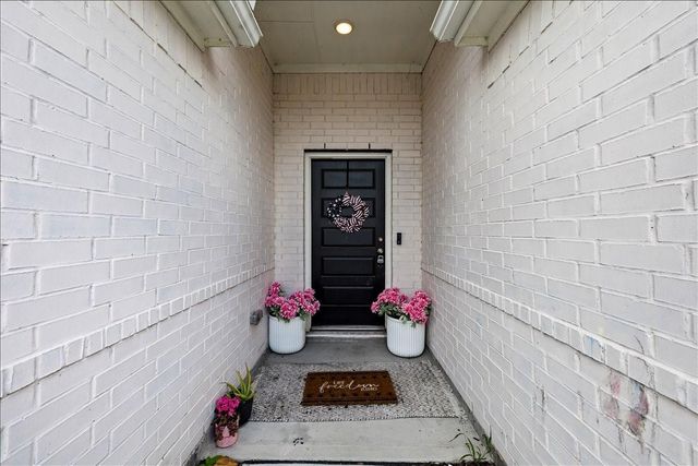 4901 Perennial Lane, La Marque, TX 77568