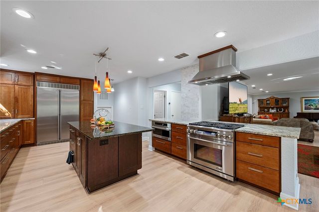 6204 Bon Terra Drive, Austin, TX 78731
