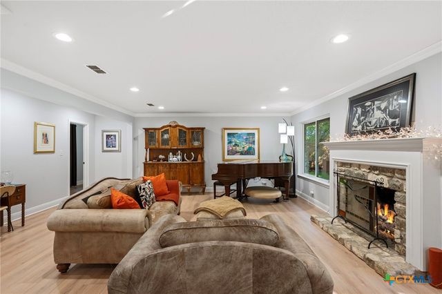 6204 Bon Terra Drive, Austin, TX 78731