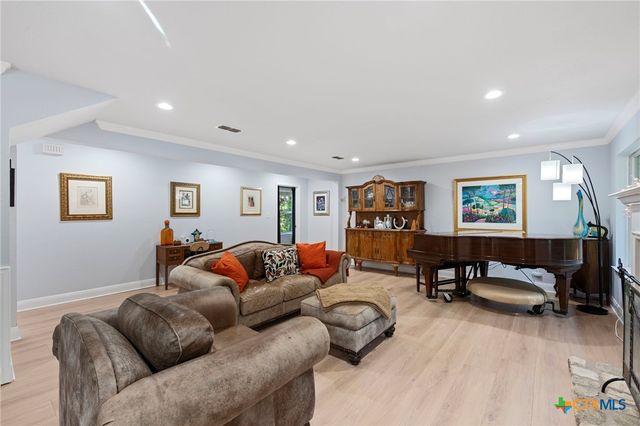 6204 Bon Terra Drive, Austin, TX 78731