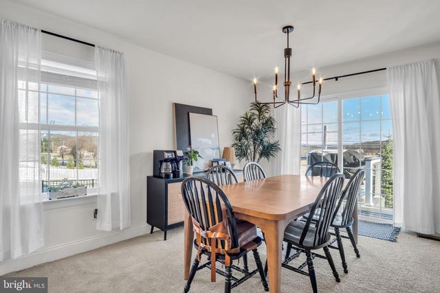 100 EAGLE RD, Dillsburg, PA 17019