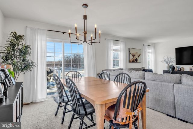 100 EAGLE RD, Dillsburg, PA 17019