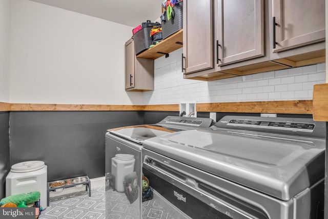 100 EAGLE RD, Dillsburg, PA 17019