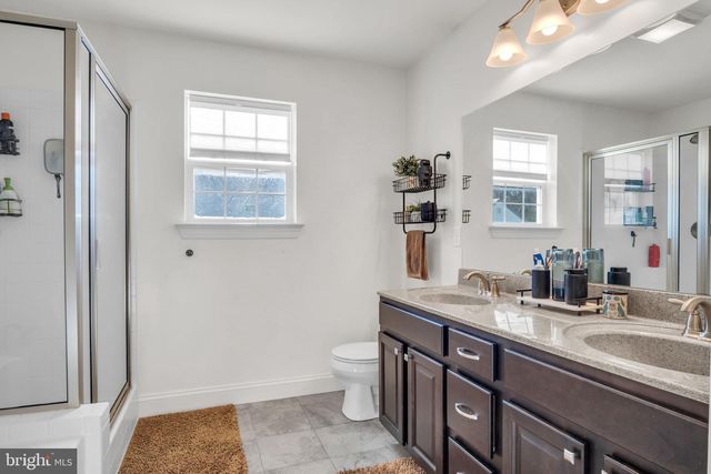 100 EAGLE RD, Dillsburg, PA 17019