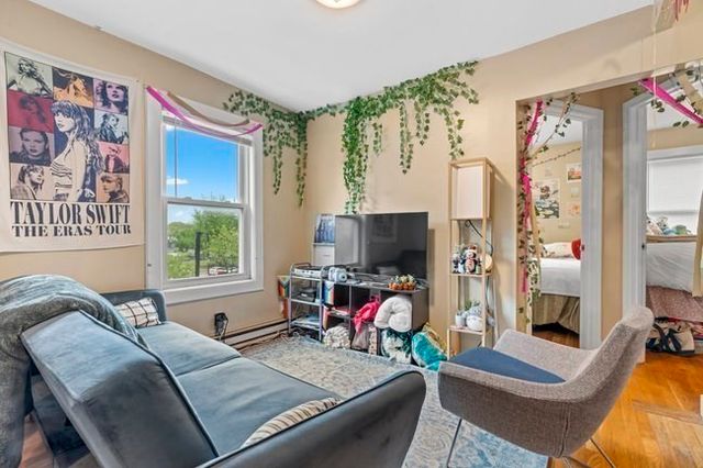 1011 Tremont Street, Boston, MA 02120