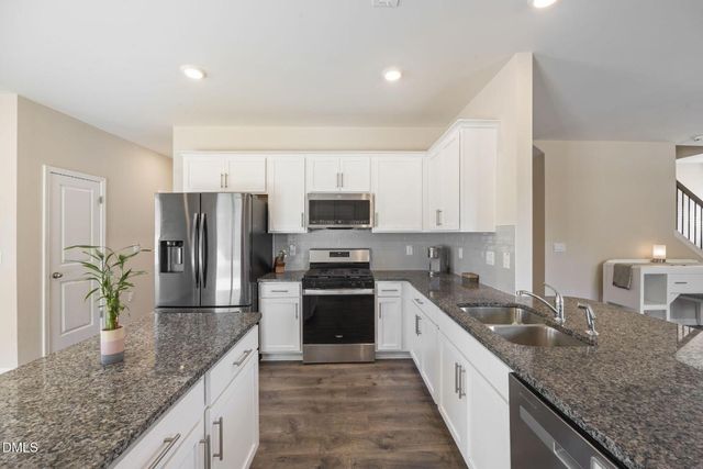 27 Winterberry Way, Fuquay Varina, NC 27526