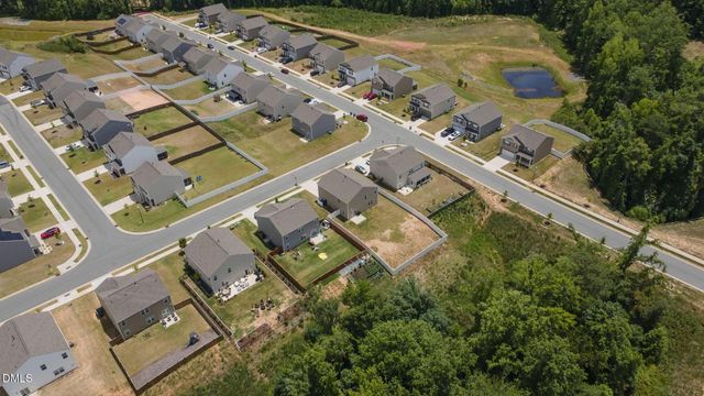 27 Winterberry Way, Fuquay Varina, NC 27526
