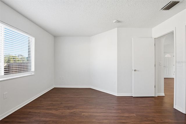 519 SCARLET MAPLE COURT, Plant City, FL 33563