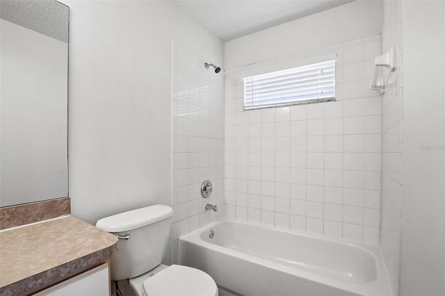 519 SCARLET MAPLE COURT, Plant City, FL 33563