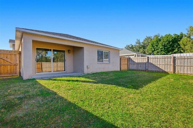 519 SCARLET MAPLE COURT, Plant City, FL 33563