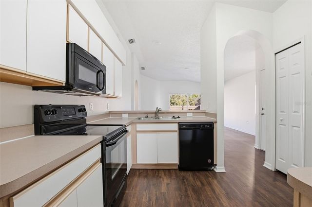 519 SCARLET MAPLE COURT, Plant City, FL 33563