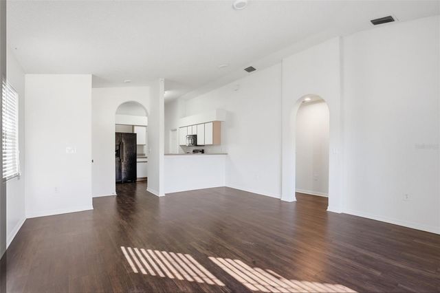 519 SCARLET MAPLE COURT, Plant City, FL 33563