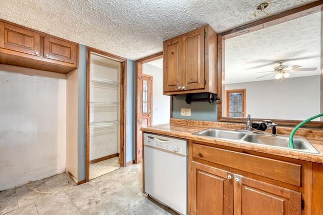 193 Townhouse Drive, Blairsville, GA 30512