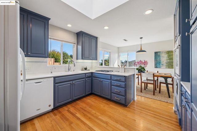 2028 Mira Vista Dr, El Cerrito, CA 94530