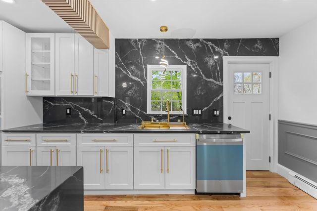 222 Menlo St, Brockton, MA 02301