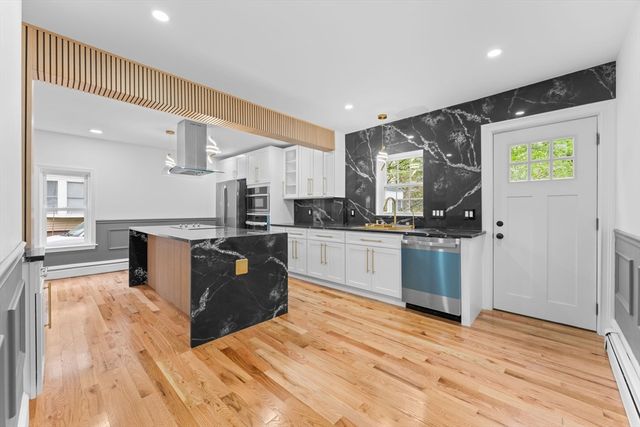 222 Menlo St, Brockton, MA 02301