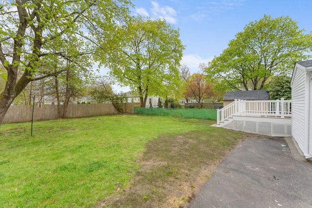 222 Menlo St, Brockton, MA 02301