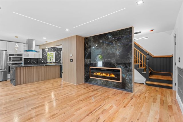 222 Menlo St, Brockton, MA 02301