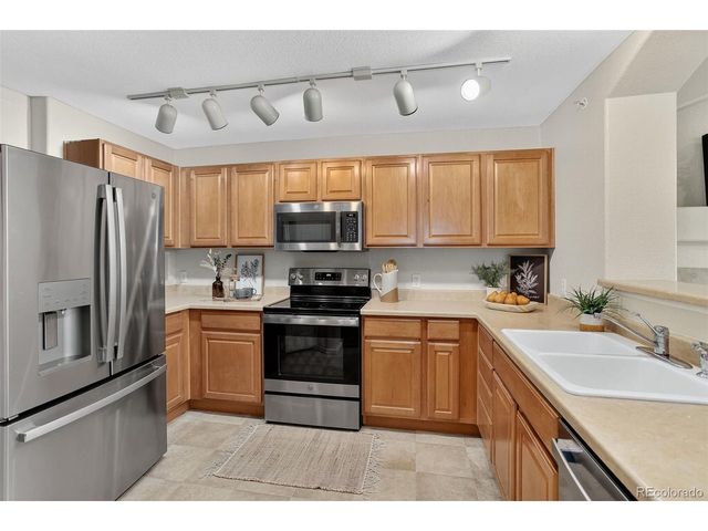 479 Black Feather Loop 311, Castle Rock, CO 80104