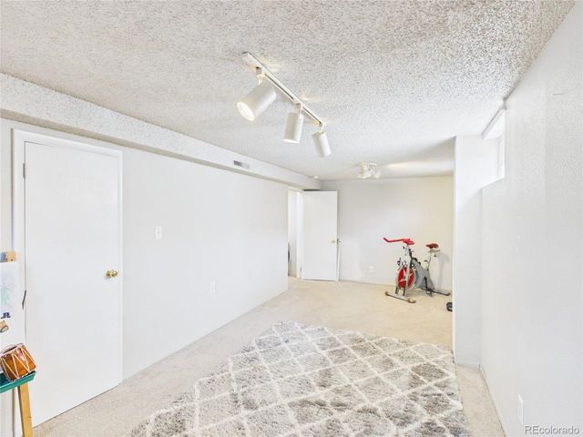 480 S Newland St, Lakewood, CO 80226