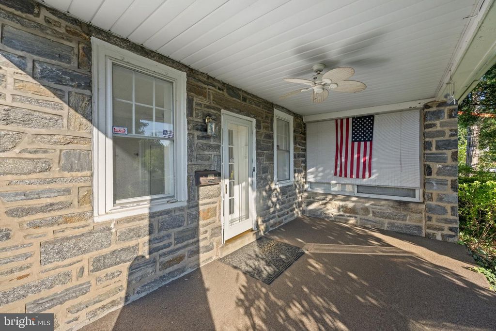 328 MORRIS RD, WAYNE, PA 19087 — photo 5