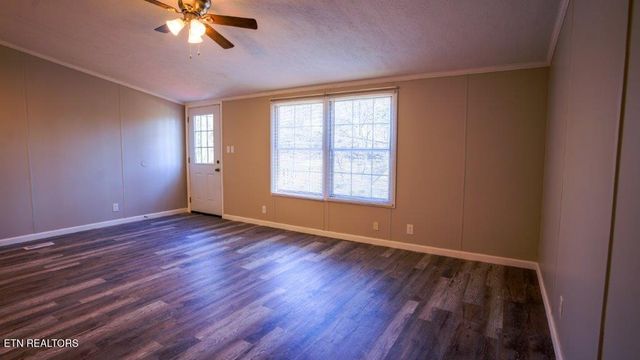 1121 Army St, Knoxville, TN 37920