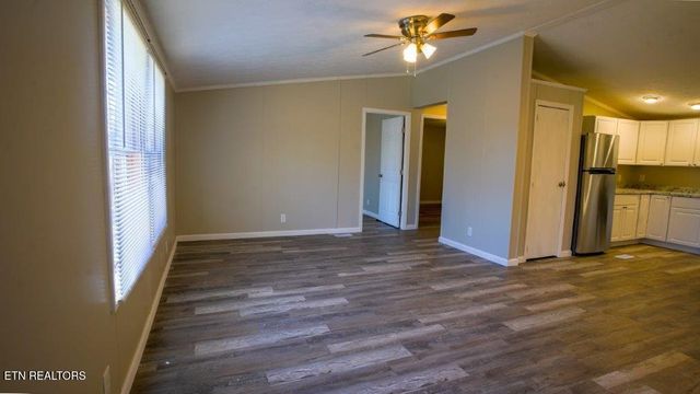 1121 Army St, Knoxville, TN 37920