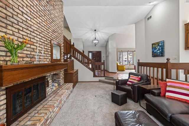 7780 139th Court, Apple Valley, MN 55124