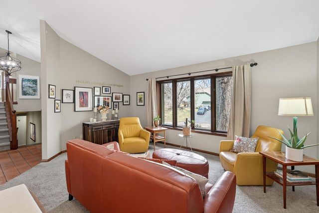 7780 139th Court, Apple Valley, MN 55124