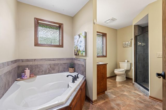 7780 139th Court, Apple Valley, MN 55124