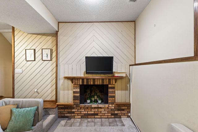 7780 139th Court, Apple Valley, MN 55124