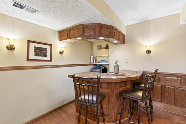 7780 139th Court, Apple Valley, MN 55124