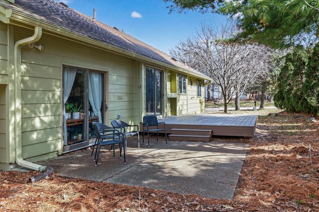 7780 139th Court, Apple Valley, MN 55124