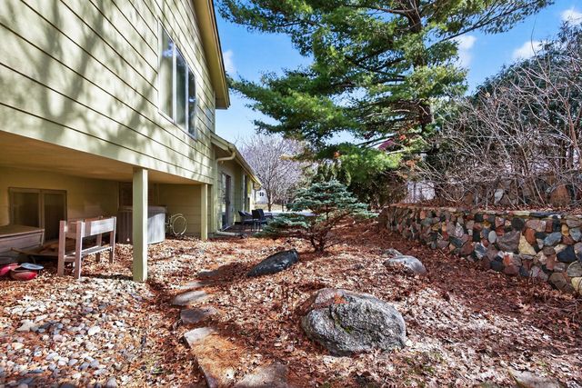 7780 139th Court, Apple Valley, MN 55124