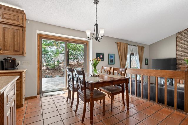 7780 139th Court, Apple Valley, MN 55124