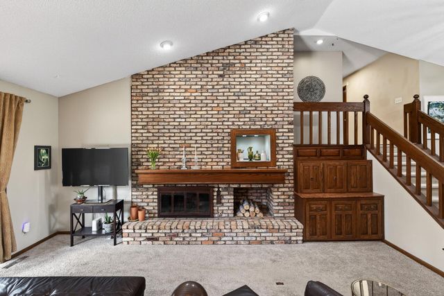 7780 139th Court, Apple Valley, MN 55124