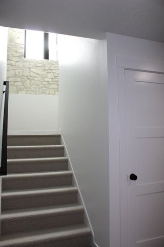 959 50th Avenue W, West Fargo, ND 58078