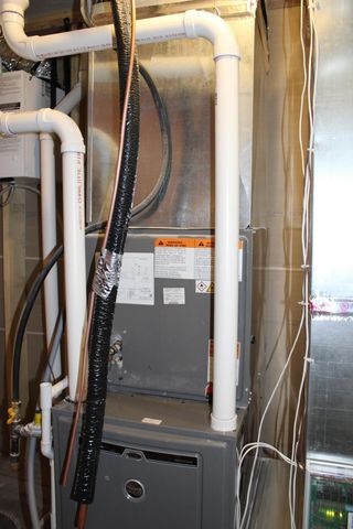 959 50th Avenue W, West Fargo, ND 58078