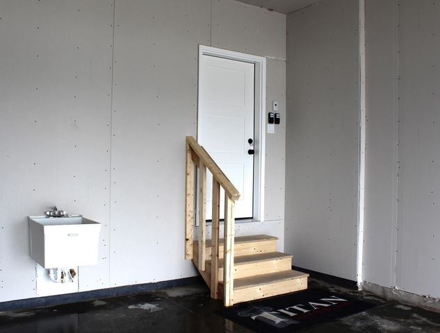 959 50th Avenue W, West Fargo, ND 58078