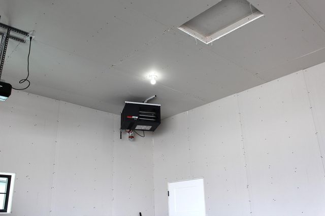 959 50th Avenue W, West Fargo, ND 58078