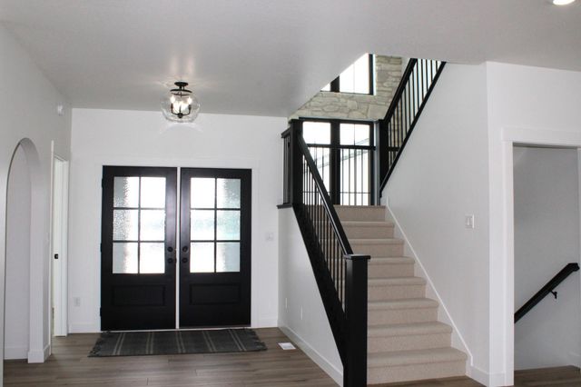 959 50th Avenue W, West Fargo, ND 58078