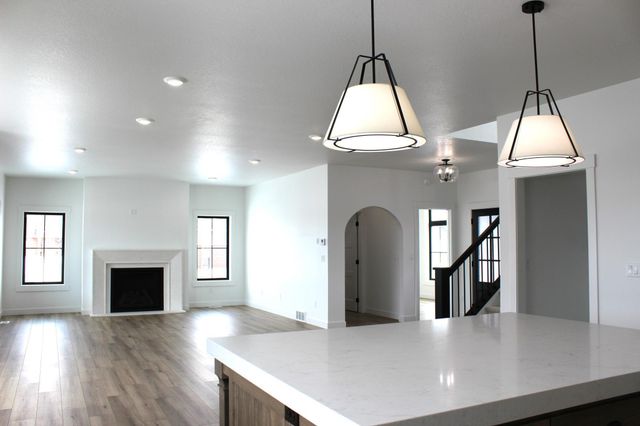 959 50th Avenue W, West Fargo, ND 58078