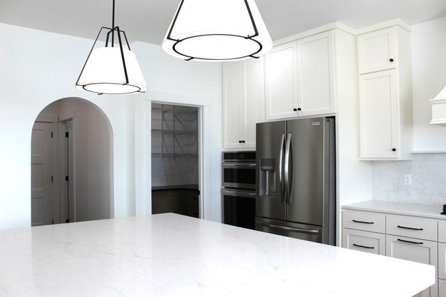 959 50th Avenue W, West Fargo, ND 58078