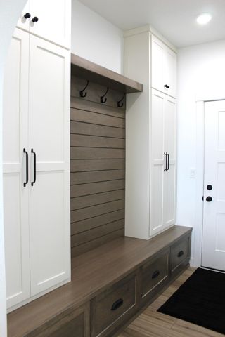 959 50th Avenue W, West Fargo, ND 58078