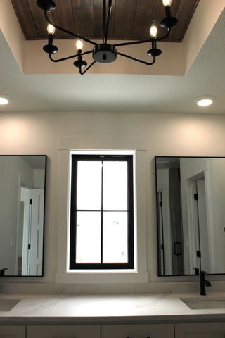 959 50th Avenue W, West Fargo, ND 58078