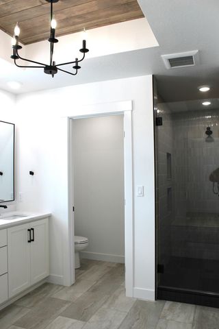 959 50th Avenue W, West Fargo, ND 58078