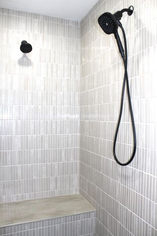 959 50th Avenue W, West Fargo, ND 58078